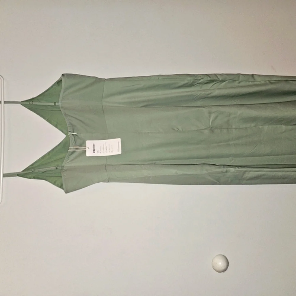 CMZ2005 Seaglass Green V-neck Maxi Faux Wrap Sz L (12-14) NWT